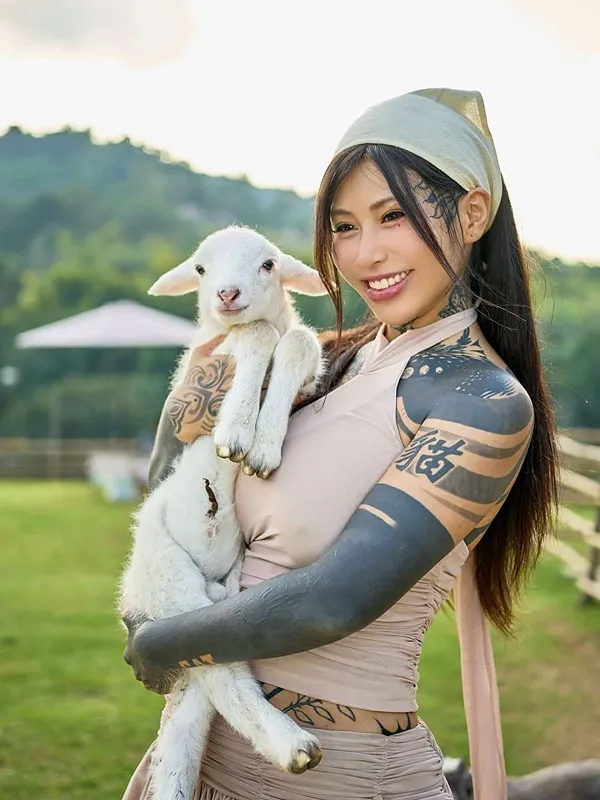 Bigcatmia vk แจกวาร์ป มีอา โอลี่แฟน สาวแซ่บ สักลาย อกภูเขาไฟ 18+ 27